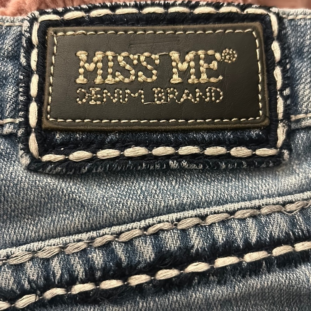 Miss Me Jeans‎ with intricate pocket stitching - size 26 - Picture 6 of 13
